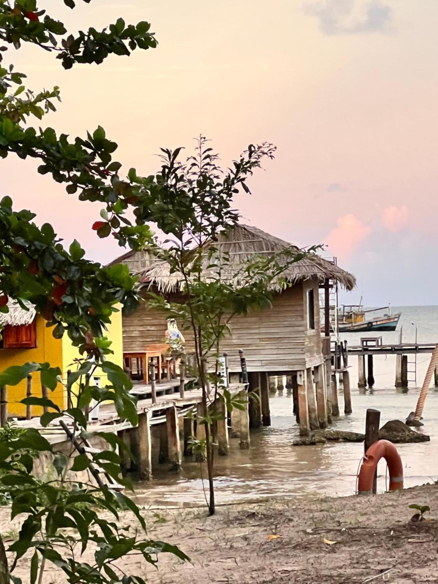 Freedom Beach Resort Phu Quoc Buitenkant foto